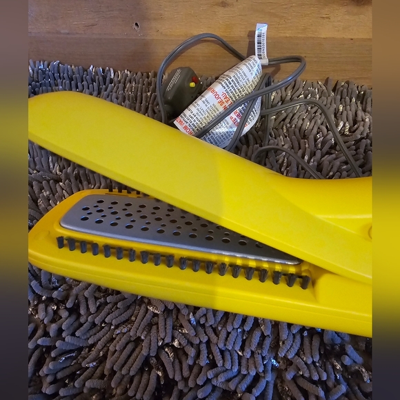 Drybar 'The Straight Shot' Blow Drying Flat-Iron - Only Used A Few Times - EUC - Picture 8 of 9